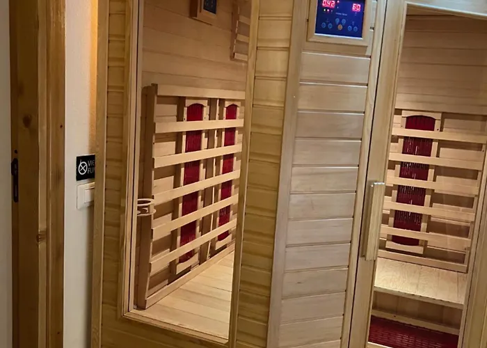 La Maison De Nicole מונופולי