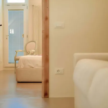 La Maison De Nicole Apartament *